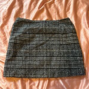 Classic Black and White Plaid Skirt